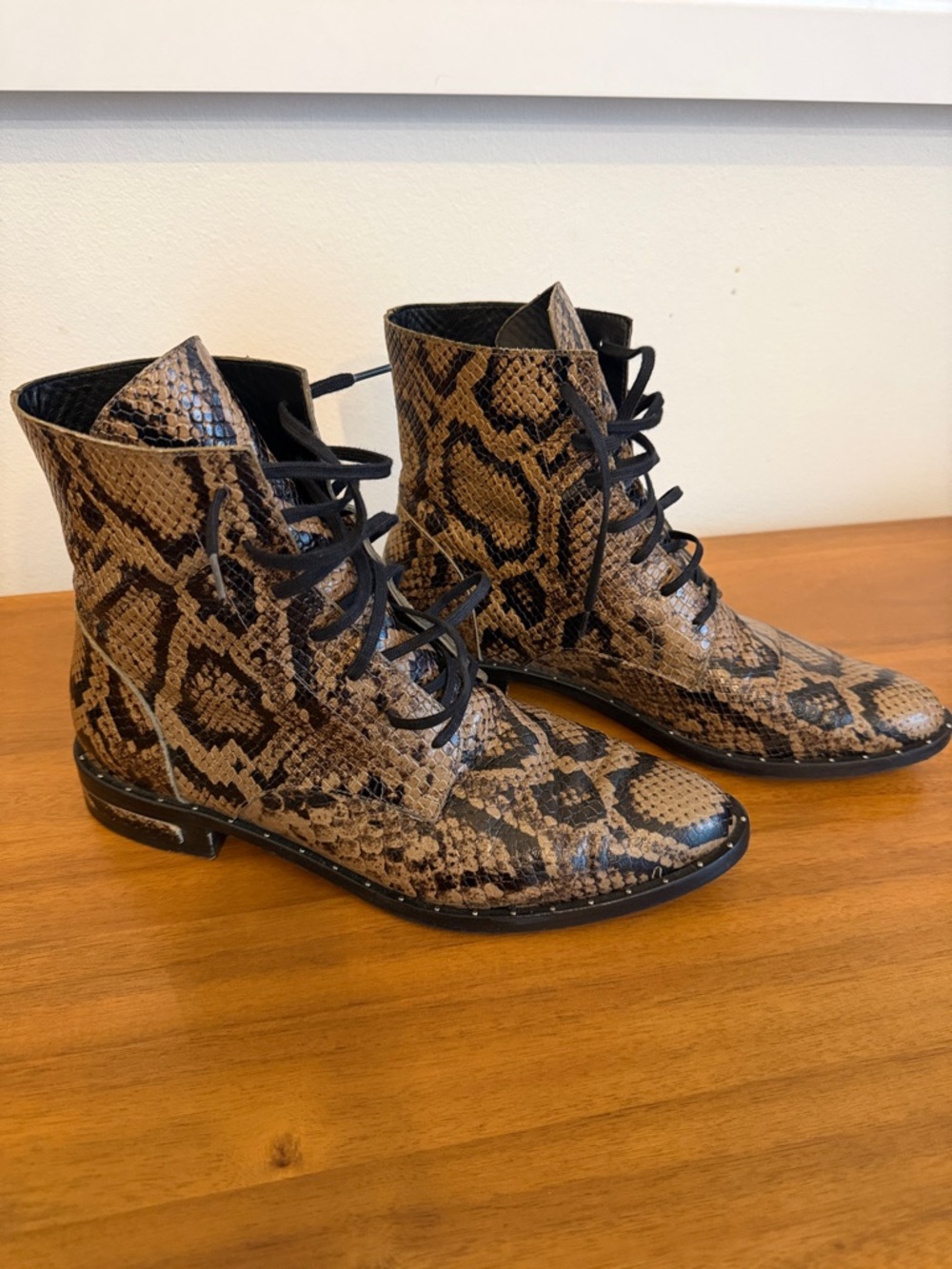 Gently Worn Freda Salvador Ralph Snake Skin Leather Boots Brown/Black Size 8.5
